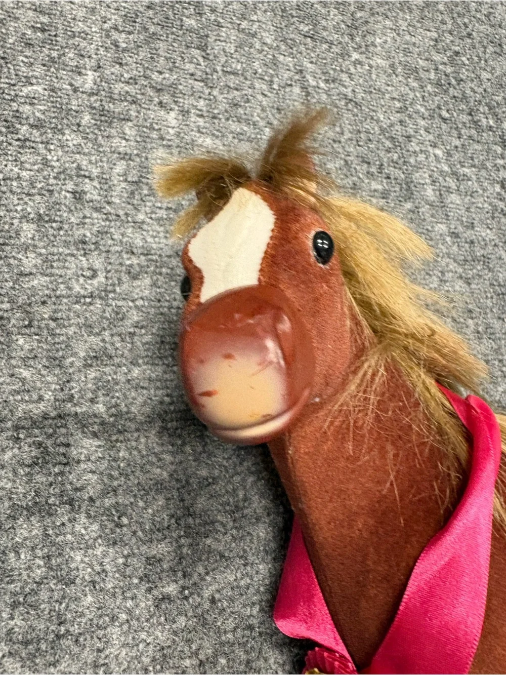 American Girl Pinto Paint Pony with Pink Ribbon 2004